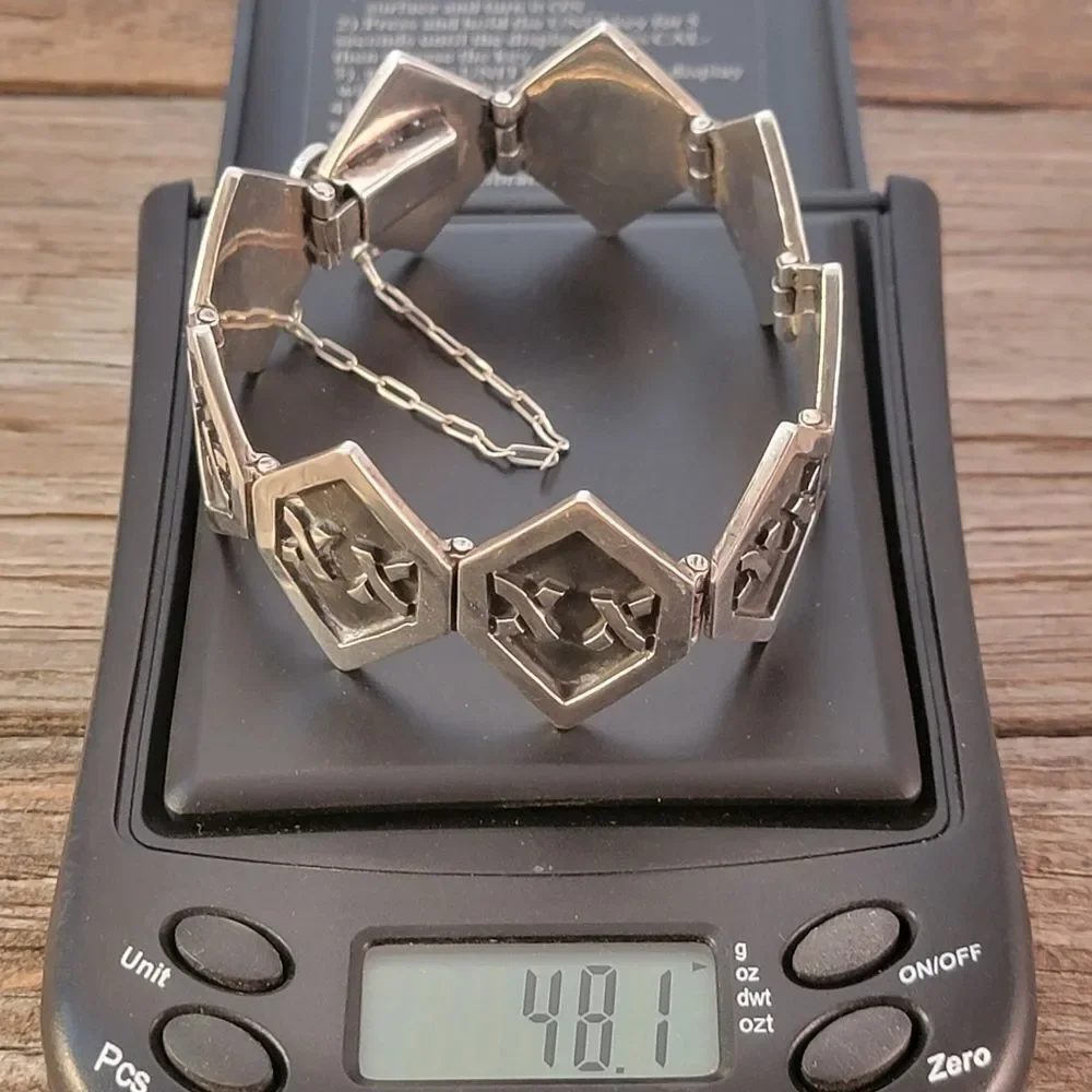 Sterling Silver Victoria Cony Taxco Mexico Assymetrical Polygon Bracelet